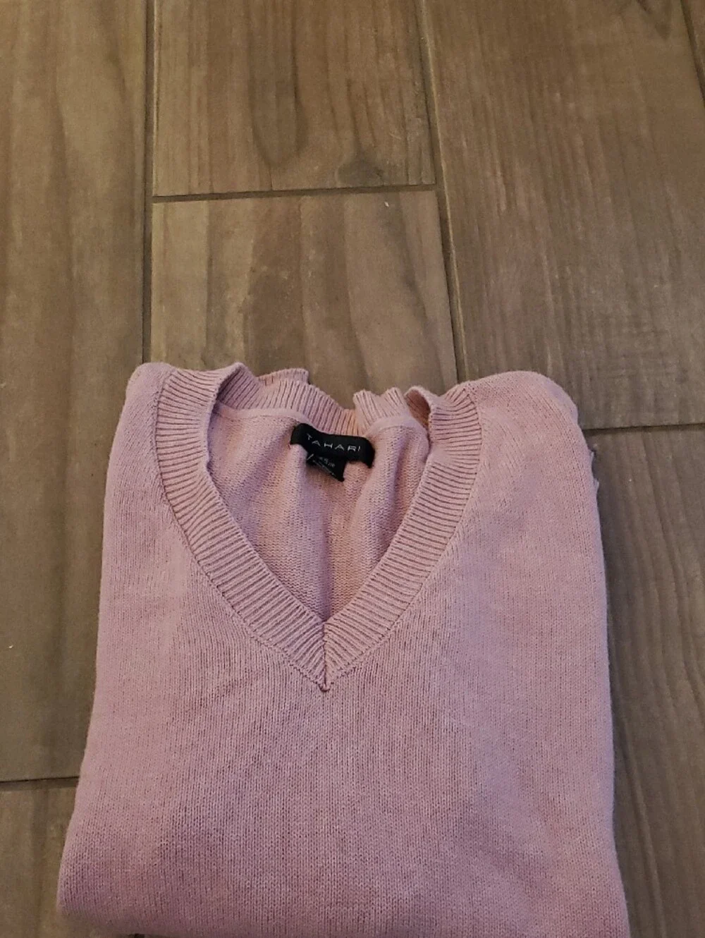 Tahari Dusty Pink V-Neck Pullover Sweater